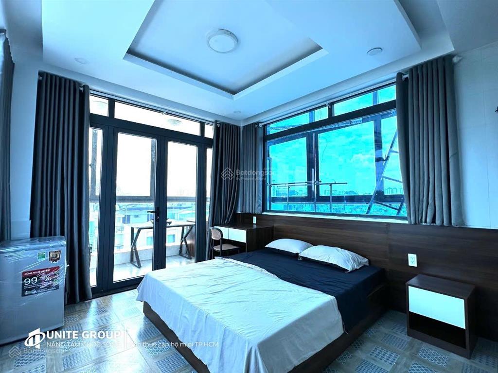 Cho thuê căn hộ quận 1 có ban công, full nội thất gần bộ công an, bùi viện, cầu nguyễn văn cừ