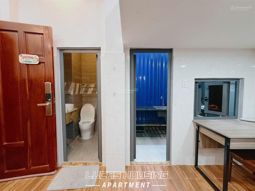 Cho thuê căn hộ có gác quận 1 gần bùi viện, chợ bến thành, full nội thất tách bếp, thang máy duplex