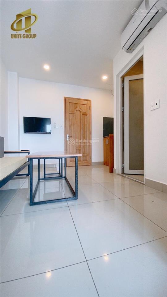 Cho thuê căn hộ quận 4 gần etown, đh luật khánh hội có thang máy, full nội thất, cửa sổ