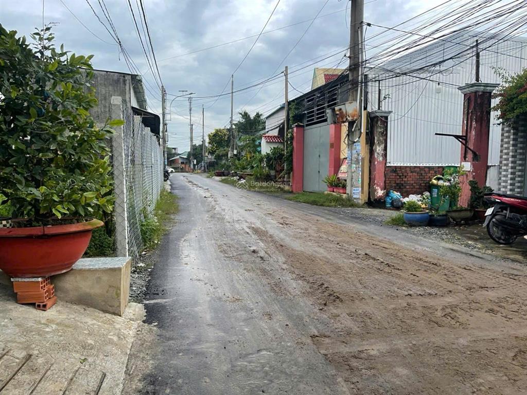 Chính chủ bán gấp trước tết đất kv4 tt đức hoà 5x49m nở hậu 10m giá rẻ