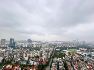 Bán căn hộ cc kosmo tây hồ, view hồ tây rấ đẹp, 118m2, 3pn, 2wc, sẵn sổ sang tên cho khách mua.