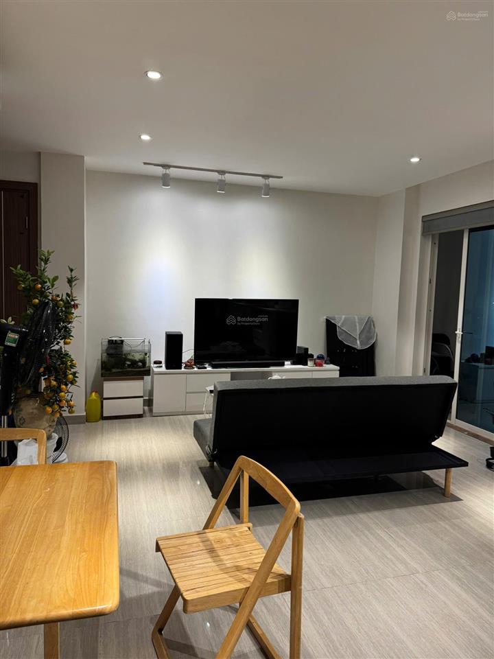 Cho thuê căn hộ 2pn  72m2 full nội thất tại the link 345 ciputra hà nội vào ở được luôn