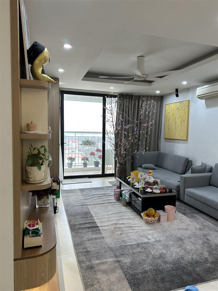 Chính chủ gửi bán căn hộ 138m2 tại khu đô thị vườn đào tây hồ hà nội, sẵn sổ sang tên cho khách
