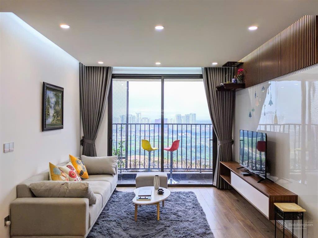 Chính chủ cần cho thuê căn hộ 1 ngủ 1 đa năng full nội thất vào ở được luôn tại 6th element tây hồ