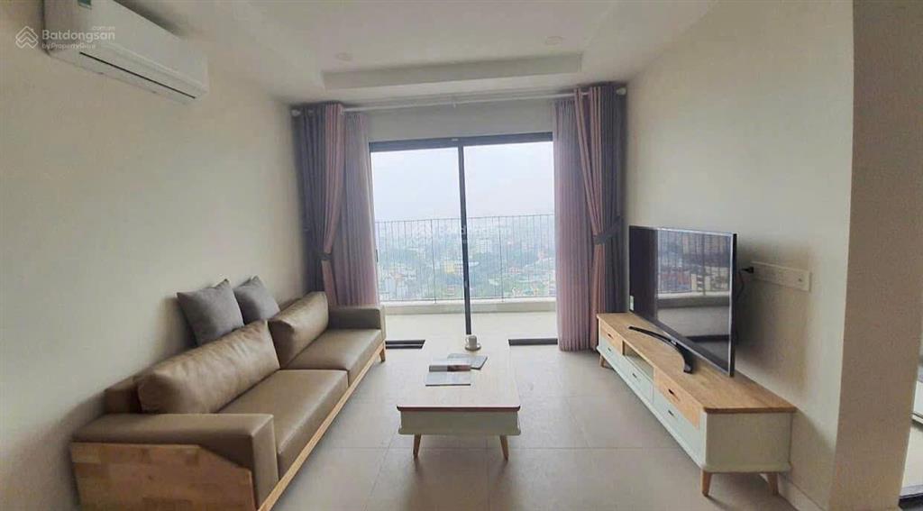 Tôi cần bán nhanh căn hộ 3 ngủ 2 vệ sinh tại kosmo tây hồ, view hồ tây giá 14 tỷ, với 118m2
