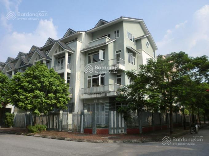 Bán biệt thự dt 308m2, hướng bắc mặt vườn hoa, đường to 15 m,giá 160 triệu/m².  0932 652 ***