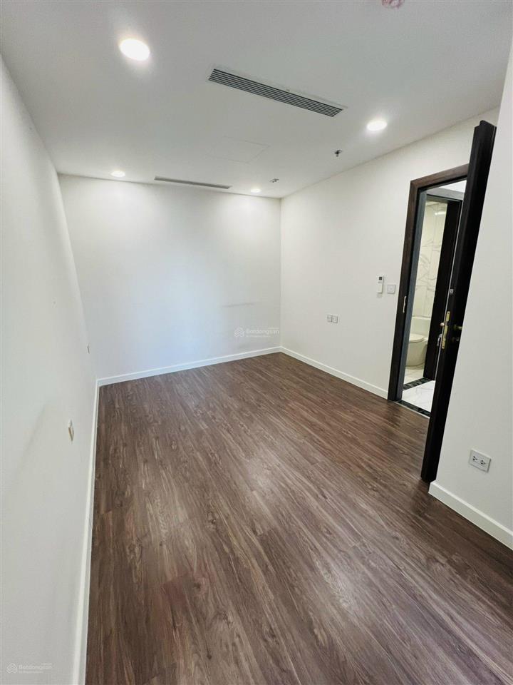 Cho thuê sunshine sky city 2pn ntcb, giá từ 13tr hỗ trợ thương lượng thêm.  em diễm 0845 039 ***