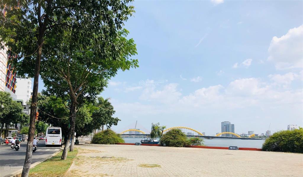 Chỉ 36 tr/m2  lô đất 2 mặt tiền 215m²  sát cầu rồng, capital square, đà nẵng