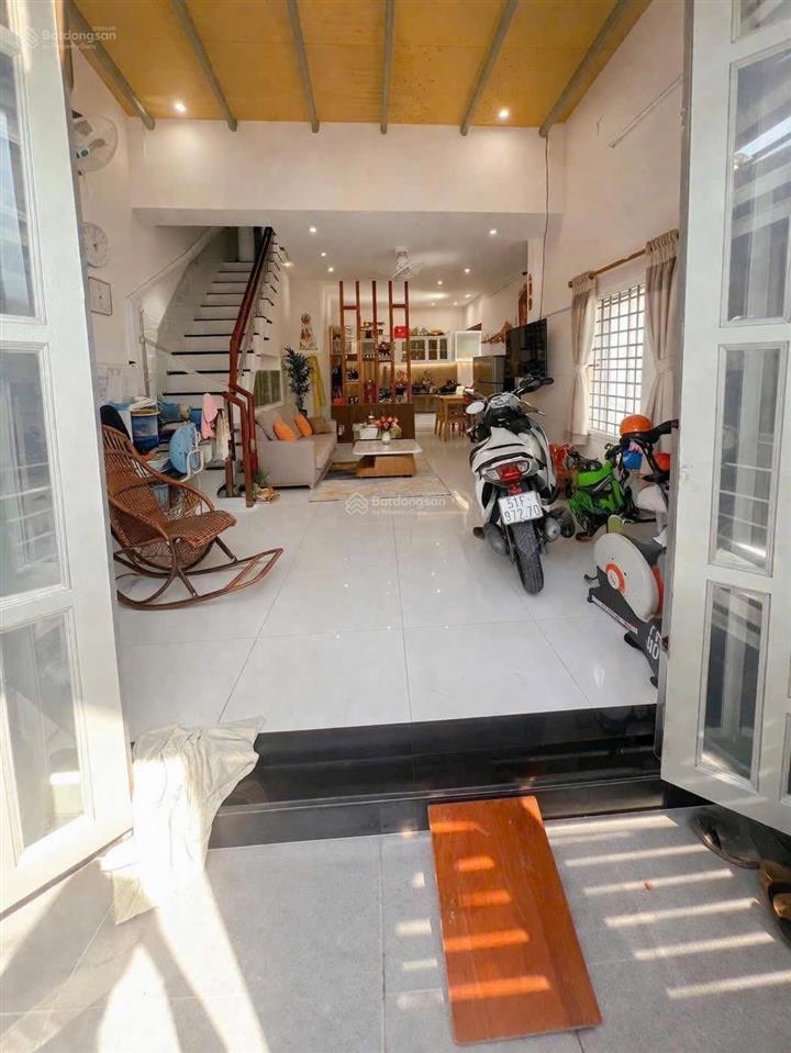 Nhà trệt lửng đẹp trung mỹ tây, q.12 dt 40m giá chỉ 3,2 tỷ kết cấu 1 trệt 1 lửng gồm 2p