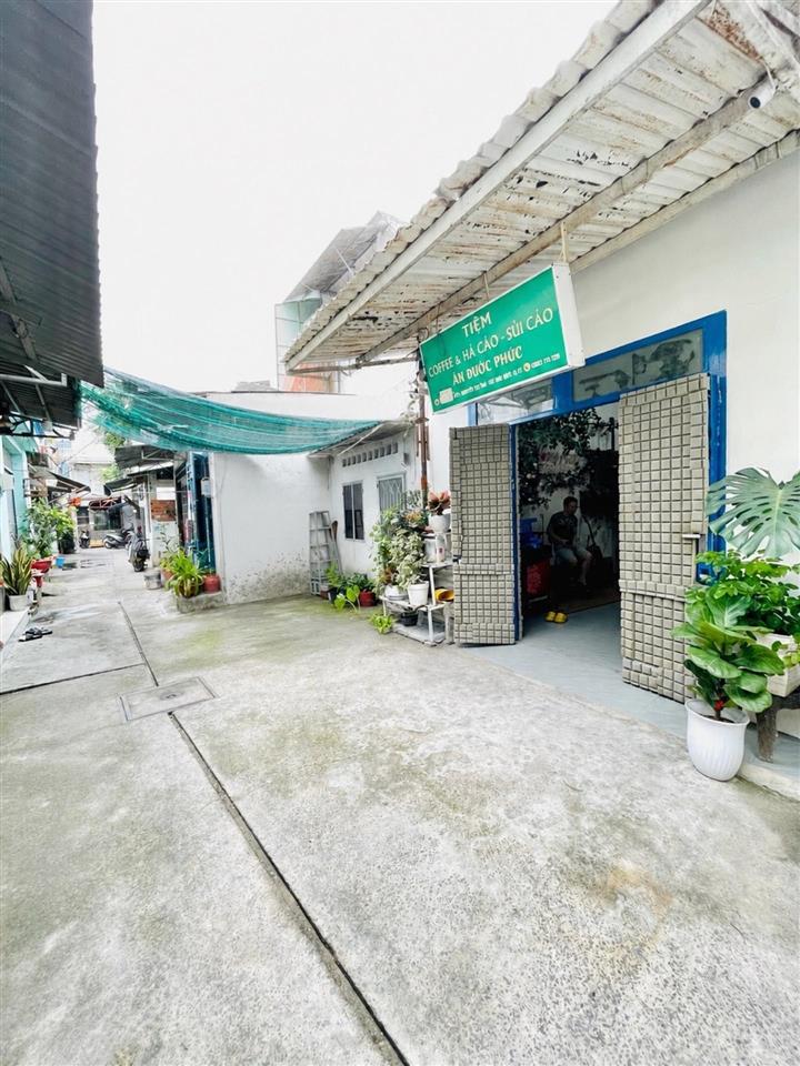 Nhà 2 tầng đường trương thị hoa, quận 12 dt 56m2 hẻm 5m chỉ 3,69 tỷ tl dt 56m2 (4x14m)