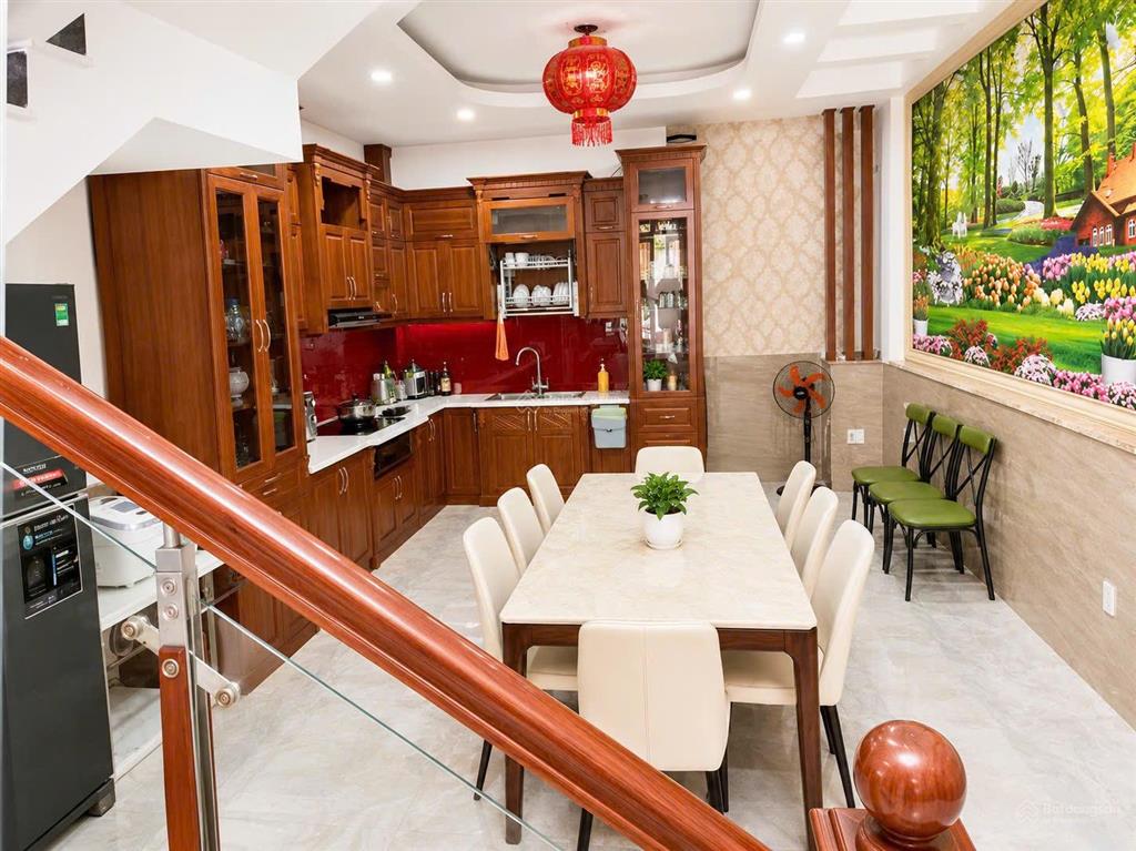Nhà 4 tầng ql1a, thạnh lộc, quận 12 68m (4,5x15m) hẻm xe hơi full nội thất cao cấp ch