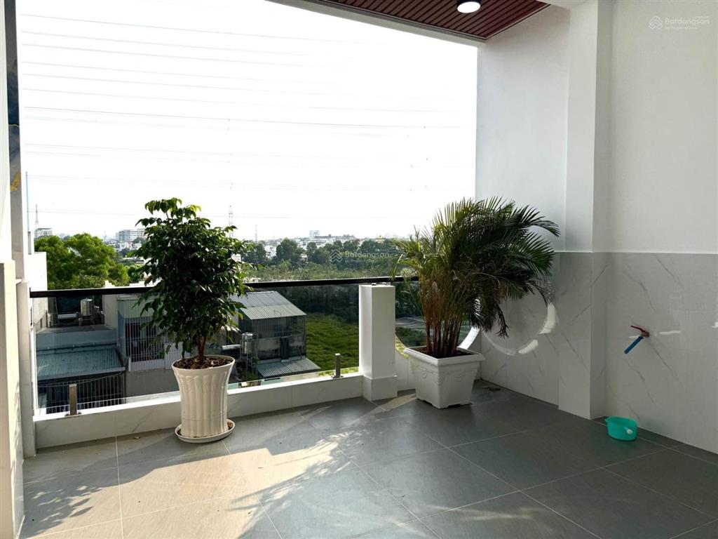 Siêu phẩm biệt thự thượng lưu trung mỹ tây 17, quận 12 dt 8x30m (240m2) chỉ 13,7 tỷ