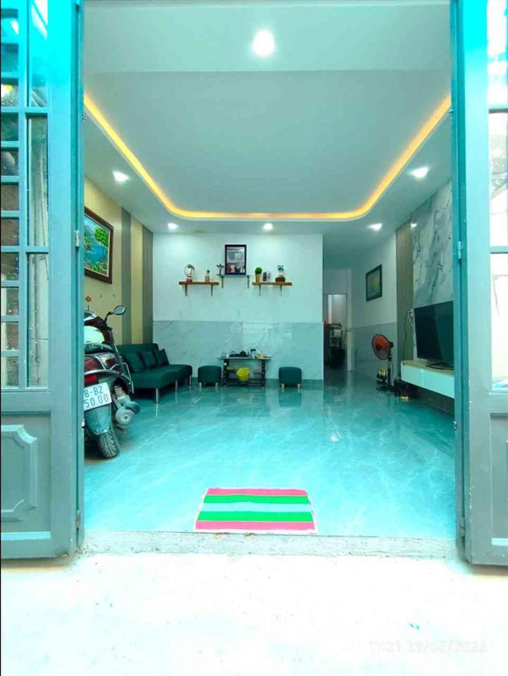 Ngộp bank nhà 2 tầng 3 phòng ngủ dt 51,7m (4,7m x 11m) giá chỉ 3,280tỷ nhà 1 trệt 1 lầu