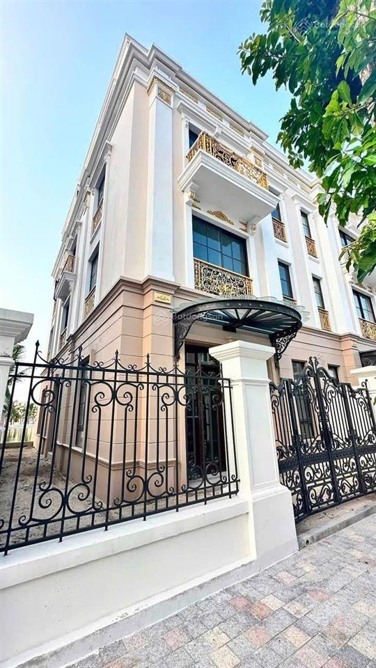 Chủ nhà cần tiền bán gấp, cắt 4 tỷ so với lúc mua