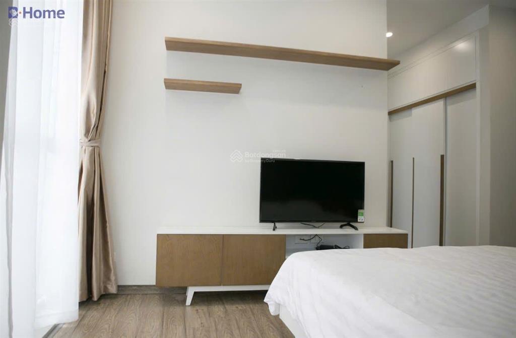 Cho thuê căn hộ 294 kim mã, phòng rộng có ban công, ô tô vào nhà được