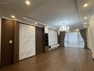 Bán nhà p liễu giai ba đình 32m2 nhà 4 tầng ngõ ô tô, cách 1 nhà ra phố, giá hơn 9 tỷ