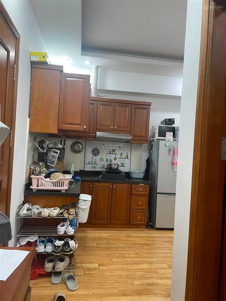 Cho thuê căn hộ 1n1k 50m2 phố vạn phúc, ba đình