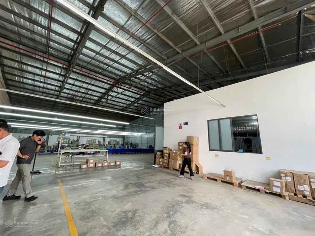 Cho thuê 650m2 nhà xưởng tp mới bình dương pccc tự động giấy tờ đầy đủ