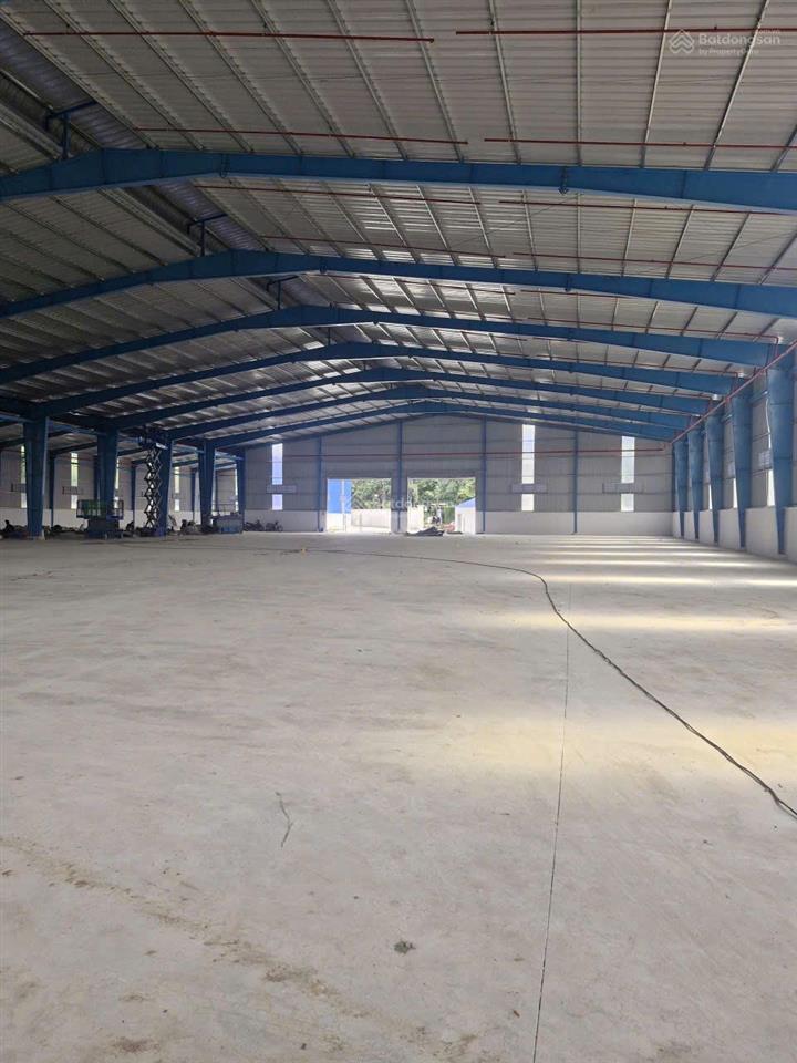 Cho thuê 4.620m2 nhà xưởng bến cát bình dương có cho thuê 1/2 theo phân xưởng