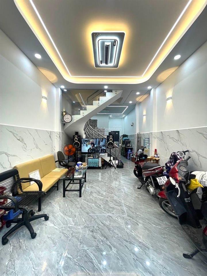 Bán nhà hẻm xe tải lê hồng phong q. 10, 4 tầng, mặt tiền rộng thênh thang, nhỉnh 10 tỷ