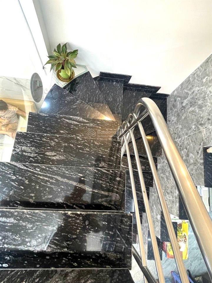 Bán nhà hẻm xe tải lê hồng phong q. 10, 4 tầng, mặt tiền rộng thênh thang, nhỉnh 10 tỷ