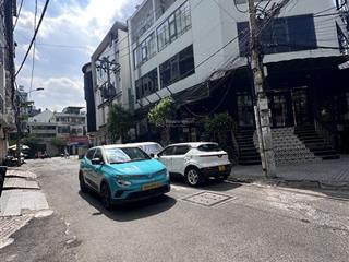 Bán khách sạn tại hẻm xe tải sư vạn hạnh q.10, 18.7 tỷ, 68m2, 11pn, 12wc, 5 tầng