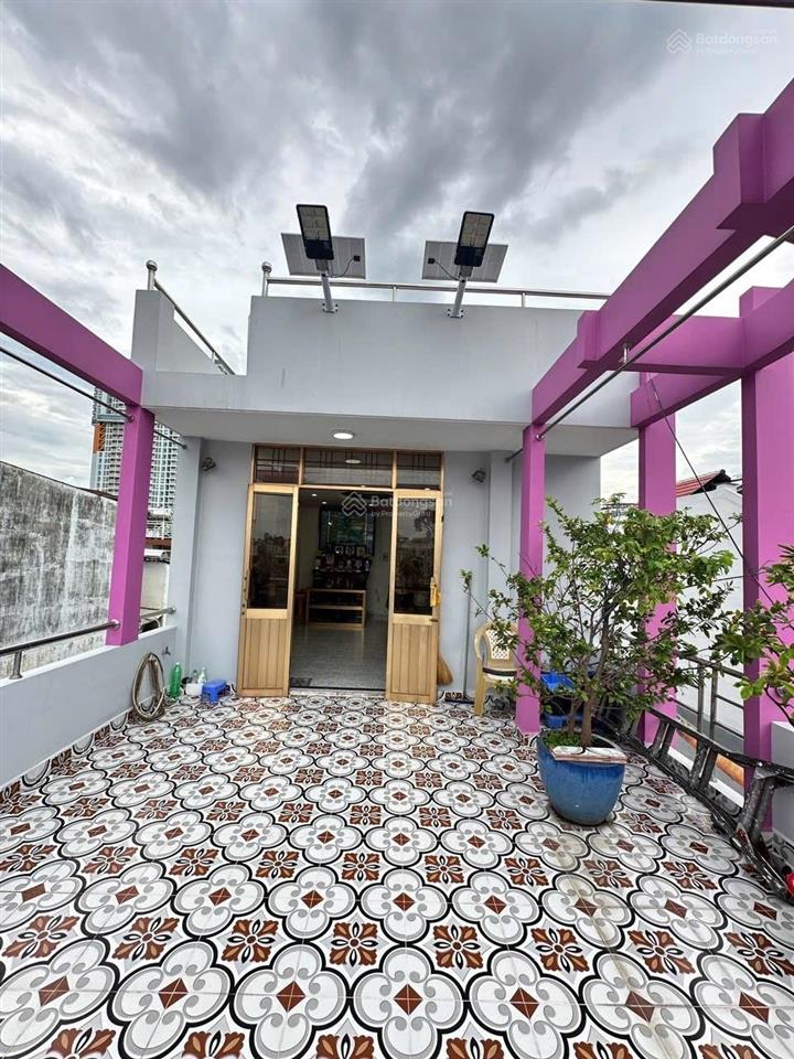 Bán nhà mặt tiền tại nguyễn lâm, 10.3 tỷ, 40m2, 5pn, 4wc, chính chủ
