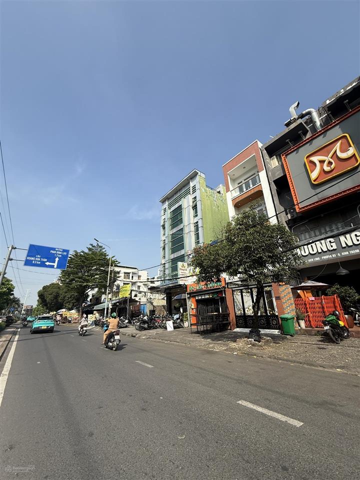 Về giá bán gấp nhà mặt tiền phan xích long, p.3, q.phú nhuận (dt 4x20m, 80m2) hđt 60tr/th. 33tỷ