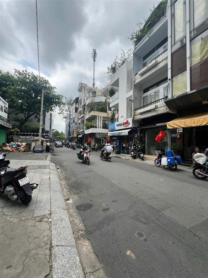 Về giá bán gấp tài sản hxh đường 3 tháng 2, p14, q10 (dt5,1x32m cn 134m2) hđt 100tr/th. giá 26tỷ