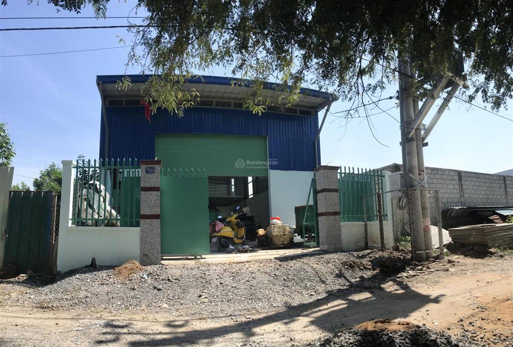 Bán kho xưởng sản xuất. diện tích 230m2, mới xây dựng. cao thoáng. có trạm biến áp 250kva