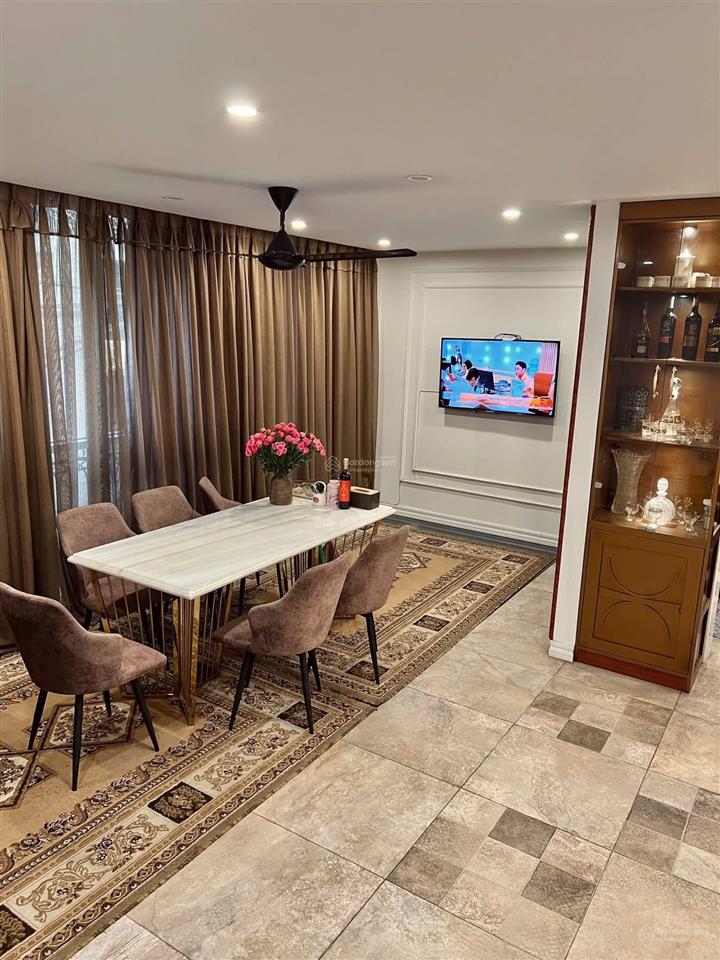 Bán nhà riêng 65m2, 25 tỷ tại lê văn thiêm, chính chủ, hàng hot