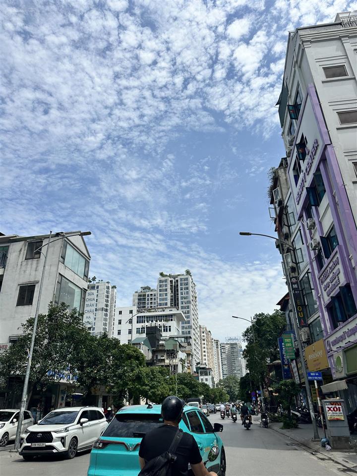 Bán nhà riêng 65m2, 25 tỷ tại lê văn thiêm, chính chủ, hàng hot