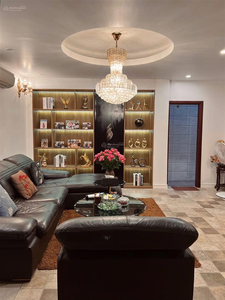 Bán nhà riêng 65m2, 25 tỷ tại lê văn thiêm, chính chủ, hàng hot
