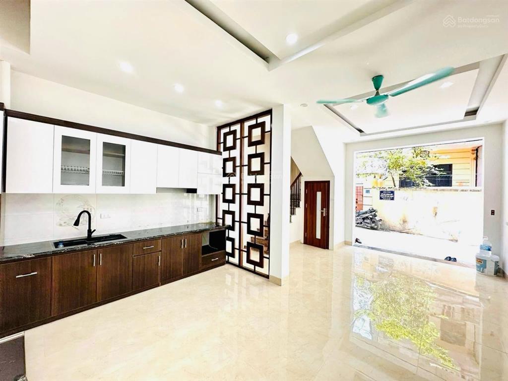 Chính chủ bán nhà hồ tùng mậu  40m²  5 tầng  vị trí cực đẹp  thiện chí  mua ngay