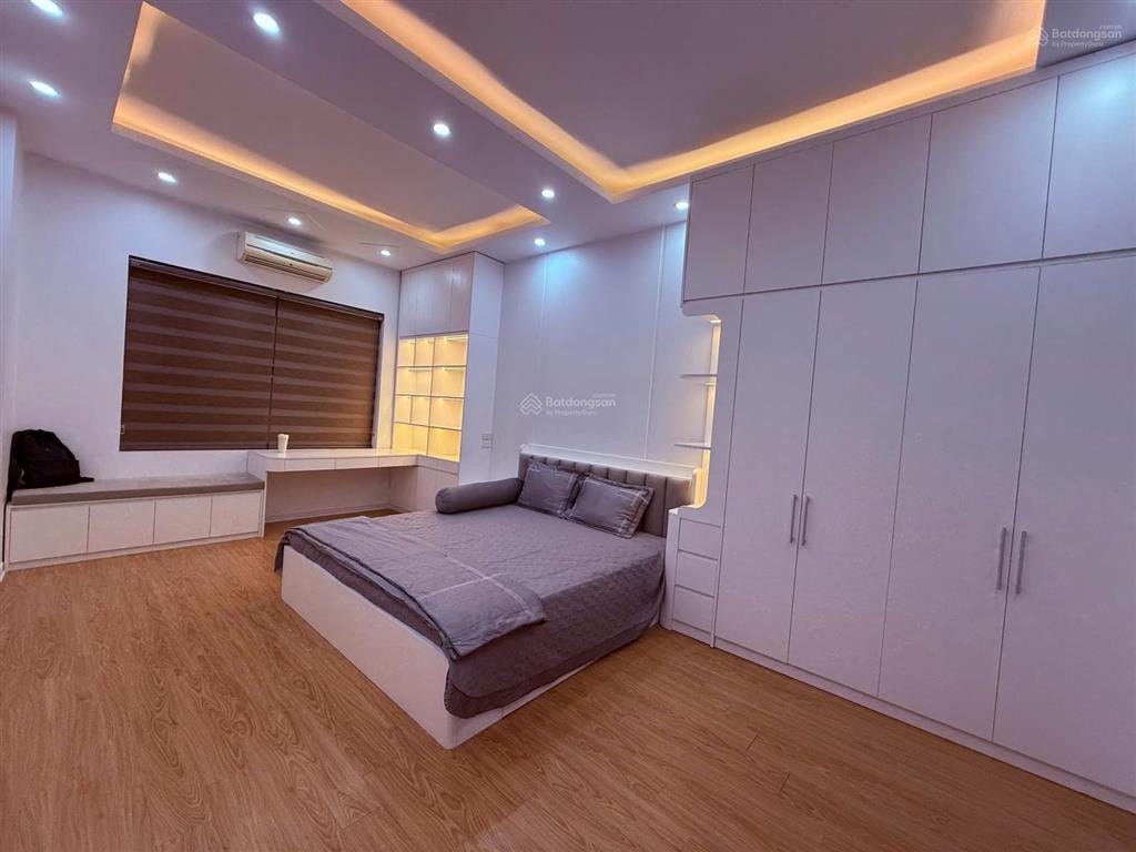 Hàng tại trần duy hưng, 11.8 tỷ, 50m2, 5pn, 5vs, 6 tầng  cực gần mặt phố