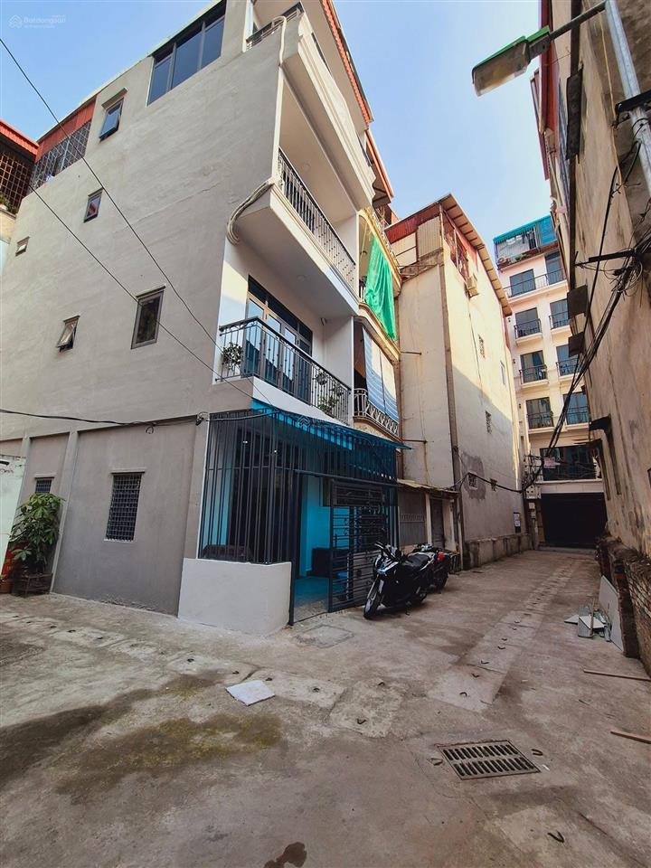 Nhỉnh 9 tỷ! chủ cần bán nhà ở hồ tùng mậu  45m2 5 tầng  mặt tiền lô góc 2 thoáng  vị trí đẹp