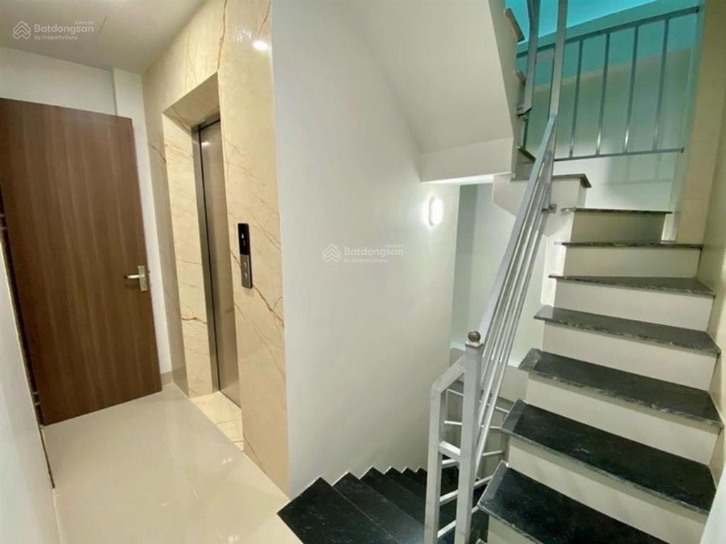 Cực ngon! bán nhà phố mai dịch 42m2 5 tầng giá nhỉnh 7 tỷ  cách ô tô 80m  ngõ rộng  qh ổn định