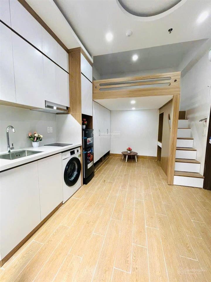 Bán đất phố mai dịch  hà nội, 50m2 mặt tiền 4,3m  cực gần ô tô tránh  2 mặt ngõ rộng