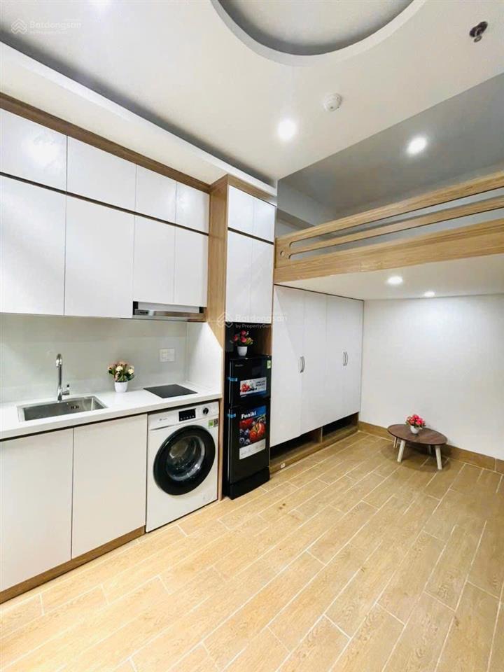 Bán đất phố mai dịch  hà nội, 50m2 mặt tiền 4,3m  cực gần ô tô tránh  2 mặt ngõ rộng
