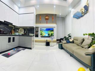 Bán nhà thật  phố trần duy hưng  50m2 6 tầng mặt rộng 2 thoáng  cách ô tô mặt phố 60m