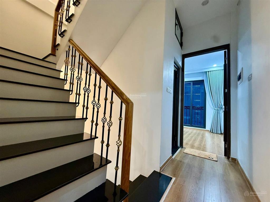 Bán nhà ở phố trần duy hưng  50m2 6 tầng xây mới (thang máy)  cách mặt phố 60m  nhỉnh 10 tỷ