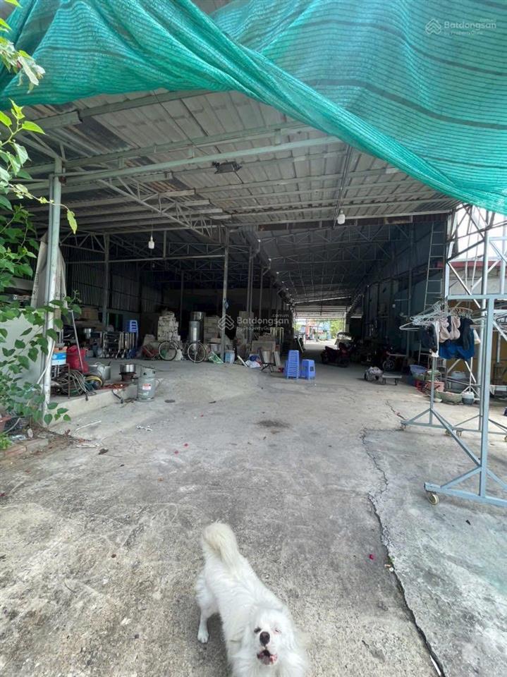 Em còn vài lô mặt tiền hùng vương xã phú đông, giá tốt cho anh chị đầu tư