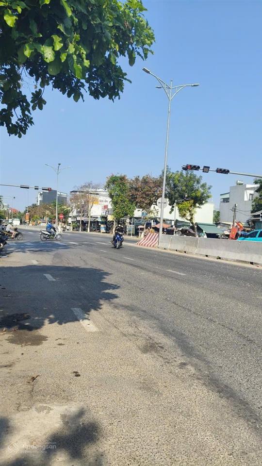 Chính chủ gửi bán lô đất đẹp khu hoà khánh diện tích
112 phẩy 5 mét ngang 4 mét 5 dài 25 m