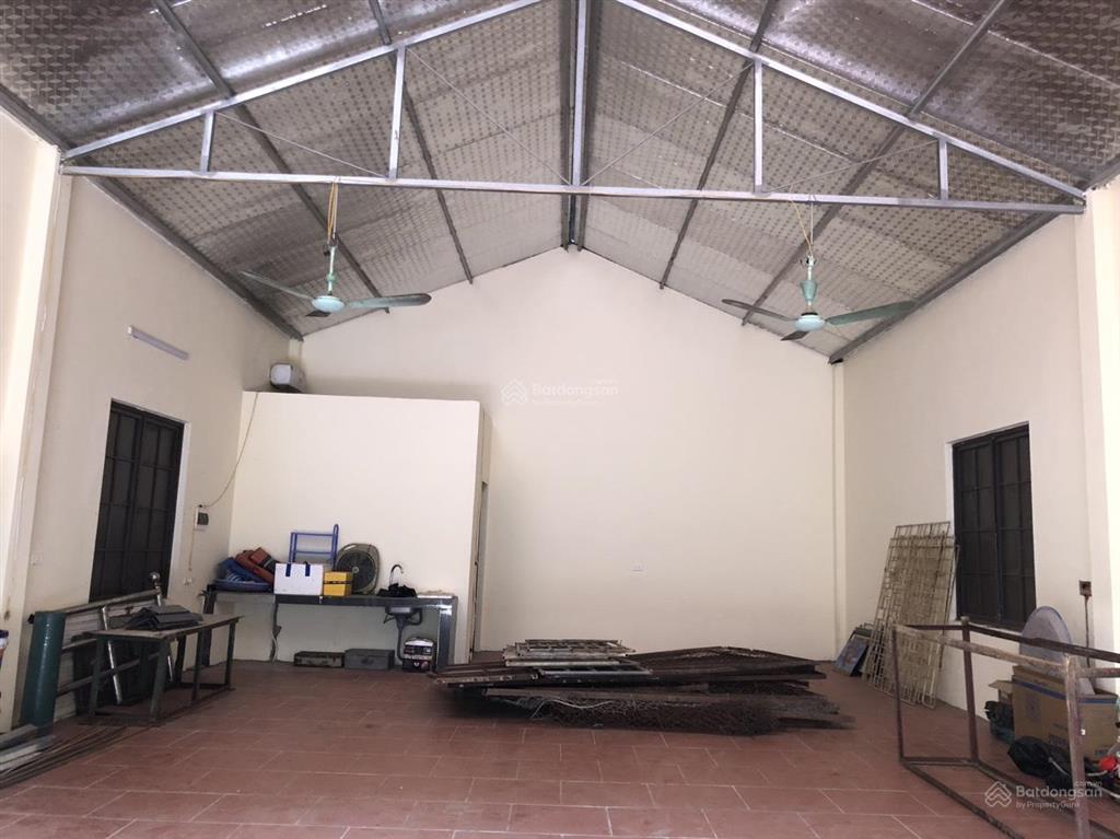 Cho thuê kiot, cửa hàng cạnh hồ đại lải, đối diện flamigo  giá thuê chuẩn 5tr/tháng  0904 733 ***