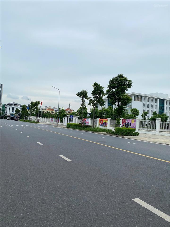 Đất tđc trâu quỳ 60m² phân lô bàn cờ vỉa hè rộng. sát công viên gia lâm giá tốt