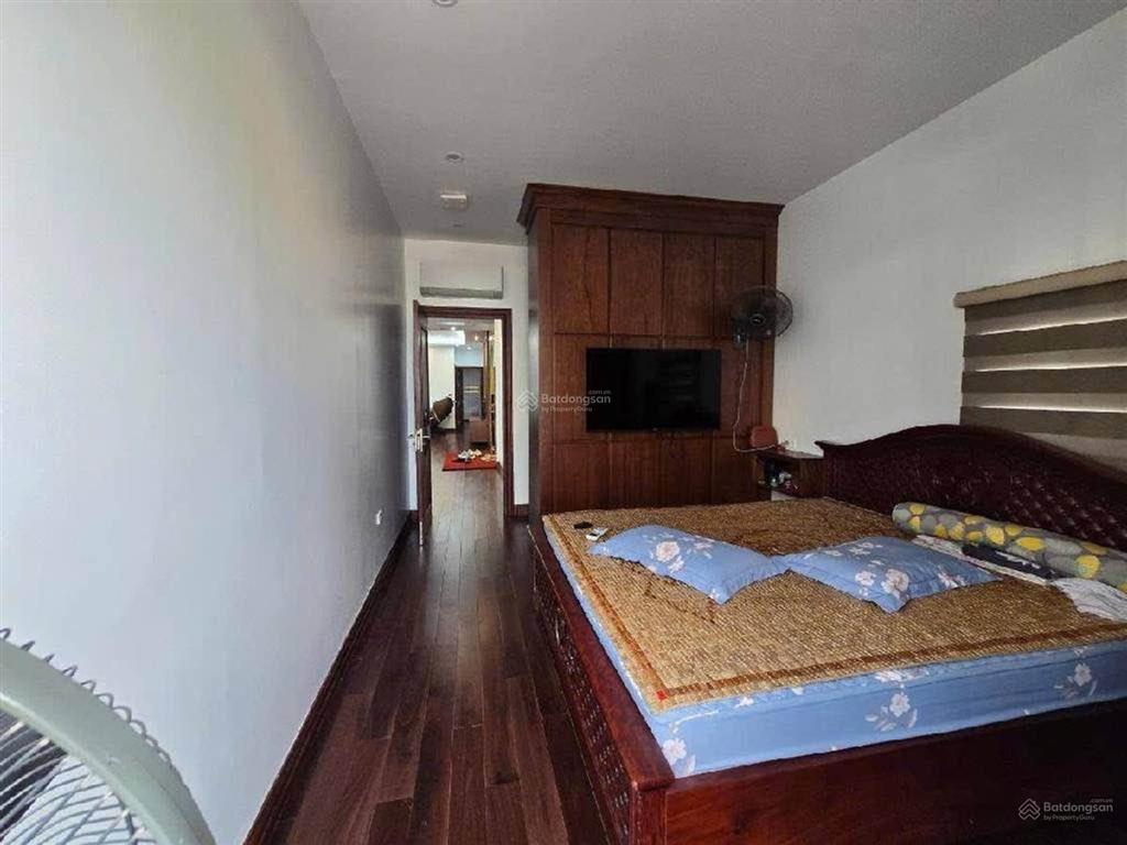 Bán tòa apartment hàm nghi  9 tầng thang máy  36 phòng + winmart  khai thác 240tr/th