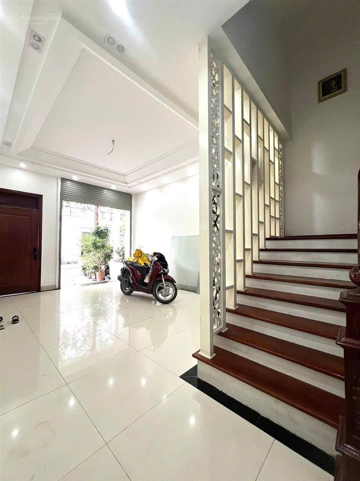 Bán nhà quang trung gần phố ngô thì nhậm hà đông, dt 55m2 x 5m mt, kinh doanh, ô tô 7 đỗ cửa