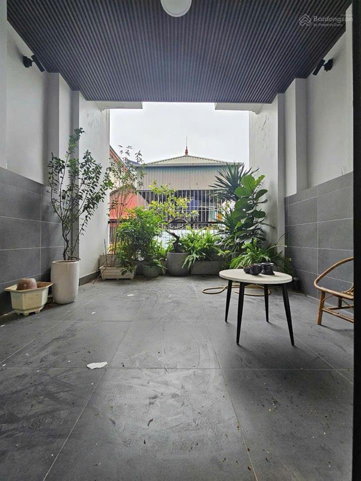 Bán nhà văn quán hà đông căn nhà có 10 2 gần hồ , gần ô tô, diện tích 55m2 x 5m mt