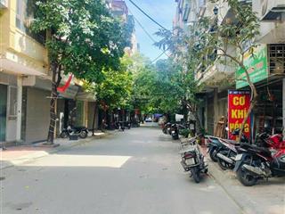 Bán nhà xa la hà đông ô tô tránh, ô tô vào nhà dt 47m2 mặt tiền 4.5m nhà đẹp