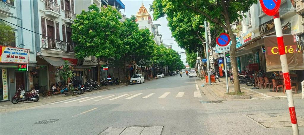 Bán nhà xa la, hà đông nhà 2 thoáng full nội thất về ở luôn, phân lô vỉa hè ô tô vào nhà 50m2 x 4.5